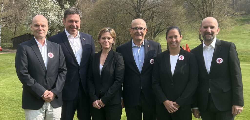 Vorstand des HGV v.l.n.r.: Stephan Lindemann, Christian Zipf, Prof. Dr. Anne Jakob, Christofer Hattemer, Dr. Yvonne Zimmer-Ackermann, Dirk Reinmann-Wagner