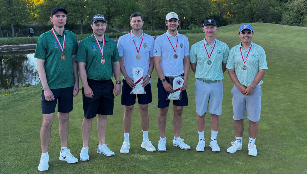 Medaillen Gewinner: Philipp-Noah Nazet, Tom Barzen, Ben Bradley, Lukas Buller, Max Berger, George Brewer