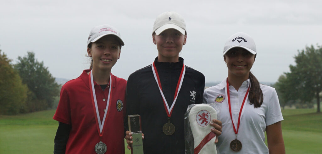 AK14 der Mädchen: Marie Ehret, Sophia Leininger, Kristina Rodionova