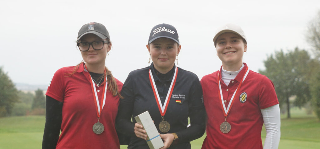 AK18 der Mädchen: Mila Frenz, Isabel Morato Brede, Anouk Heinz